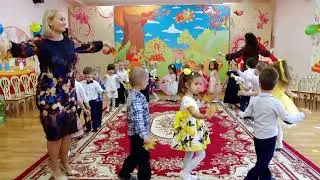 Танец с листьями для младшей группы. Муз.рук.Е.Рабская