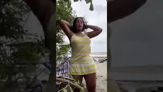 نار نار تغيير الملابس الداخلية في البحر