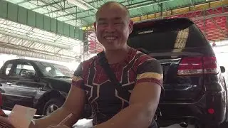 Тайский парень ругается матом по-русски)