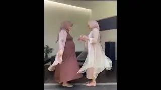 BUMIL HIJAB CANTIK HAMIL BARENGAN