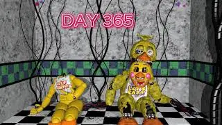 FNAF WITHERED CHICA DESTROYS TOY CHICA!!!