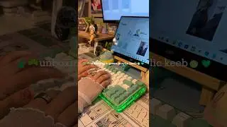 ☘️unboxing a green acrylic keeb #unboxing #keyboard #aesthetic #kiiboom