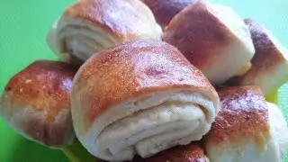 ПЕЧЕМ БУЛКИ С КРОШКОЙ ВНУТРИ, А НЕ СВЕРХУ