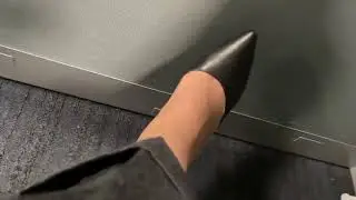 Dangling my pump