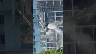 Demolición de histórico edificio en Brickell (Miami)