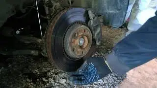 Volvo S80. How to Replace Front Sway Bar Links.
