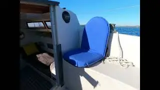 Voilier Poker - Petit bord sur l'Etang de Berre avec une petite brise 8/10 noeuds