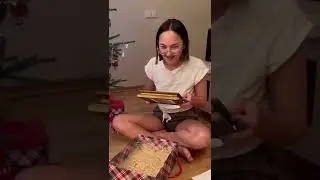 Реакция девушки на портрет была непредсказуема.