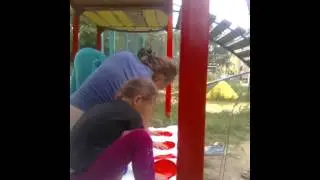Маленькое видео про игру твистер: это некто не видел😸😹😹