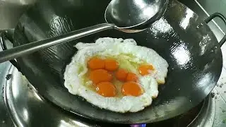 GIANT EGG FRIED RICE - Japanese Style