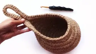 Hanging drop basket made of jute. Crochet