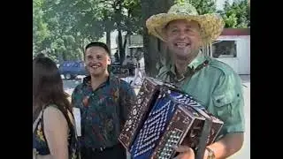 Счастливое ВРЕМЯ! В городе ПРАЗДНИК! 1ч. 500-летие Березино! 2001!