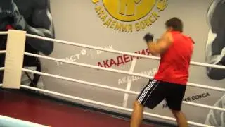 Урок бокса от Олега Маскаева