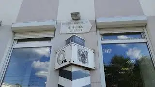 Точка отсчета Перми. Нулевой километр. Столб у Главпочтамта, до Москвы отсюда 1300 вёрст