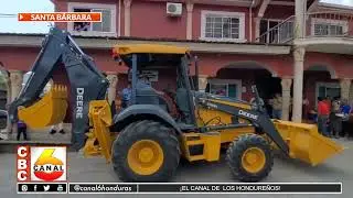 Corporación municipal y pueblo de Protección, Santa Bárbara reciben retroexcavadora