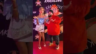 Анна Калашникова и Дима Красилов Пухляш зажигают под KRASILOVE - «Астролог» ❤️🔥 Как вам песня? 🤩