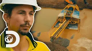 Parker Tries The Most Advanced Floating Wash Plant In The World! | Gold Rush: Parker’s Trail