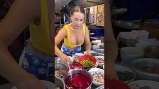 She Serve Delicious Yen Ta Fo Seafood Noodles -Thai Street Food