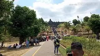 Naik ke borobudur panas panas#shorts