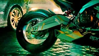 Мотоцикл Aprilia Tuono 660 (кадры на мотоцикле из боевика 