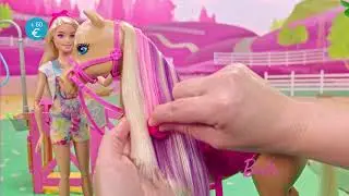 Conjunto de juego Cepilla y cuida de Barbie® con muñeca y 2 caballos | AD