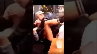 Tuure nussii Jonia kahvilassa