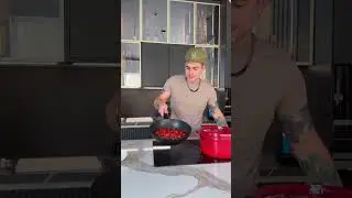 РАСКОЛБАСНАЯ ПАСТА НА СКОВОРОДЕ🍝