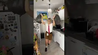 SpongeBob is afraid of the night I love this scene 😆 #spongebob #cosplay