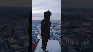 Looking Over NYC From Above! 😲