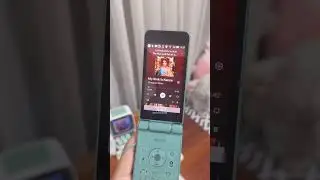 🦋i found this japanese flip phone while thrifting in japan 