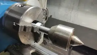 Вращающийся центр для токарного по дереву на токарном RC210E800.