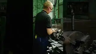 Токарный участок на производстве 