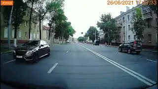 Skoda Octavia 1.8t 4x4 stoсk vs mers 212 e350d