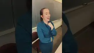 TEACHER PRANKS STUDENTS🤣 