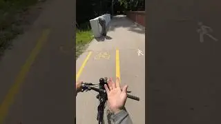 ЧТО ТУТ СЛУЧИЛОСЬ ? На велодорожке  