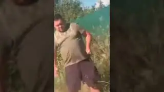 сенсация мужик не выдержал порывов ветра и упал