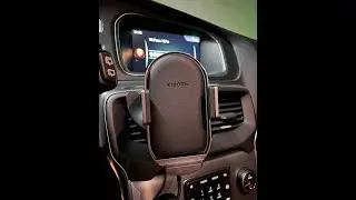 Smart Car Phone Holder with Wireless Charger 