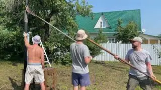 Как сделать террасу своими руками, разметка площади , установка винтовых свай, укладка  балок и лаг