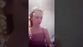 Ты кого-нибудь видешь?