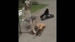 Инвалид.Гитарист.