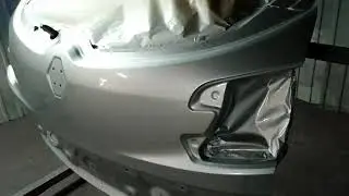 Снимаем задний бампер Рено Меган 3.