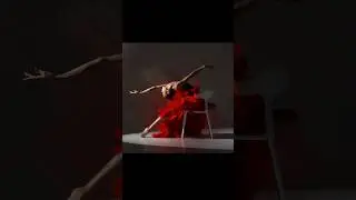 🇺🇦 Model poses for photoshoot📸 Rhythmic Gymnastics. Model Valeriia