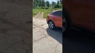Как трещит и хрустит 😳 Audi Q3 Sportback 🎼 #shorts