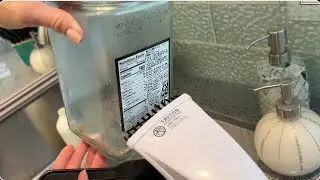 How to remove Lables from a Glass Jar with the Hilife Portable Garment Steamer