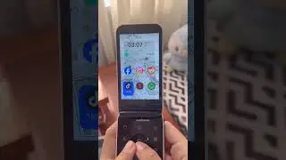 🎀 a cute android 12 flip phone 