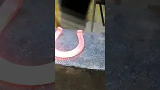 Ковка сувенирной подковы