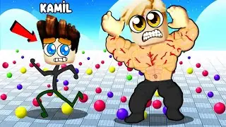 Yemek Yiyerek Kocaman Oldum! Kamil'i de yedim 😂 ROBLOX