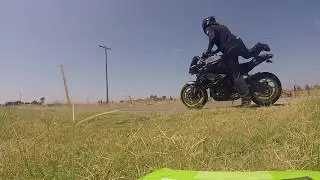 Yamaha Fz10 With No Exhaust (LOUD AF)