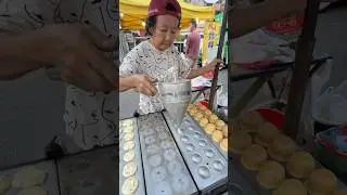 Friendly Grandma Sells Pandan Kaya Ball At Night Market