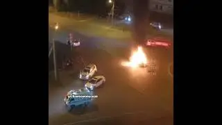 Машина загорелась после ДТП в Приморье. Источник - mark2che